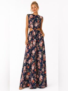 crinkle textured ruched maxi dress Abercrombie & Fitch | Dresses | Crinkle Textured Ruched Maxi Dress